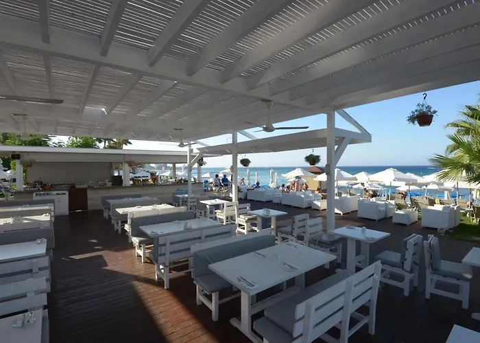 Silver Sands Hotel 3*