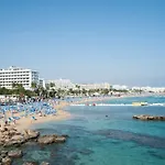 Hotel Silver Sands 3*