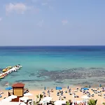 Silver Sands Hotel