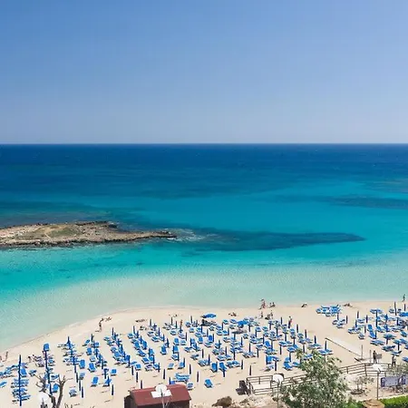 Szálloda Silver Sands Beach 3*