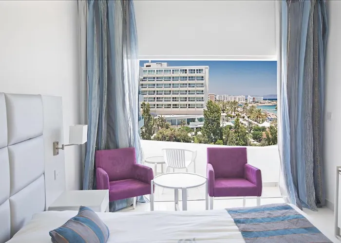 Silver Sands Szálloda Protarász