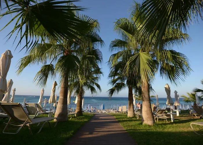 Silver Sands فندق