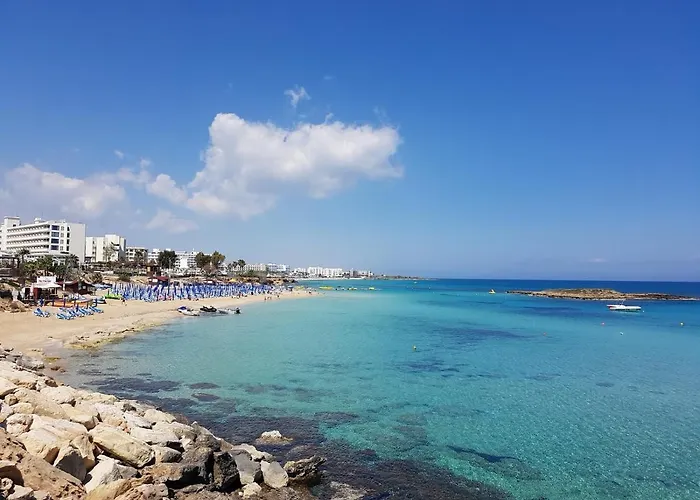 Silver Sands 3*