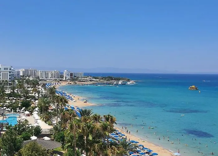 Silver Sands 3*