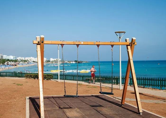 Silver Sands فندق بروتاراس