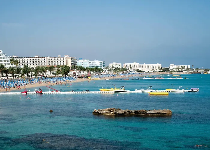 Silver Sands Отель 3*