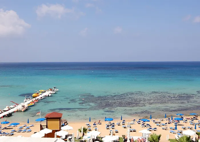 Silver Sands فندق